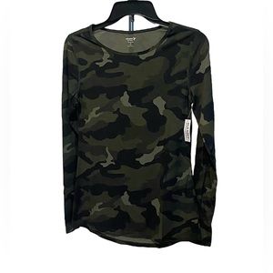 Old Navy-UltraLite BoatNeck Long-Sleeve
Performance Top-XS-Green Camo-NEW!!